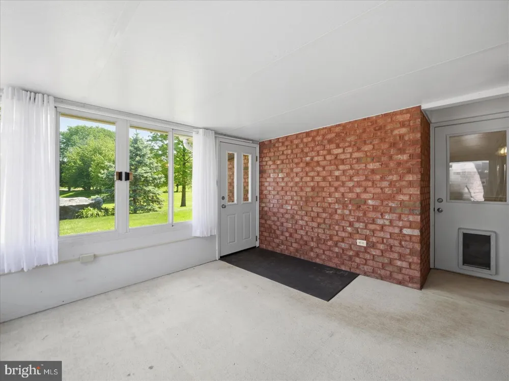 1604 LANGLEY DRIVE Hagerstown, MD 21740