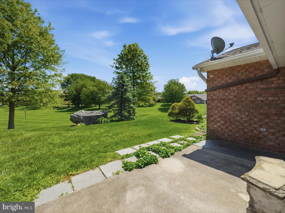 1604 LANGLEY DRIVE Hagerstown, MD 21740