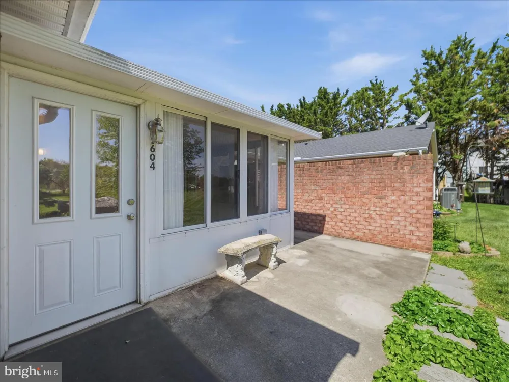 1604 LANGLEY DRIVE Hagerstown, MD 21740
