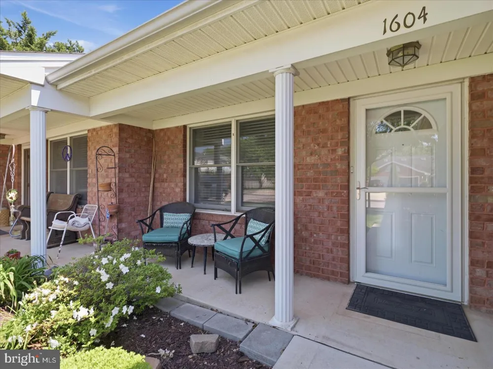 1604 LANGLEY DRIVE Hagerstown, MD 21740