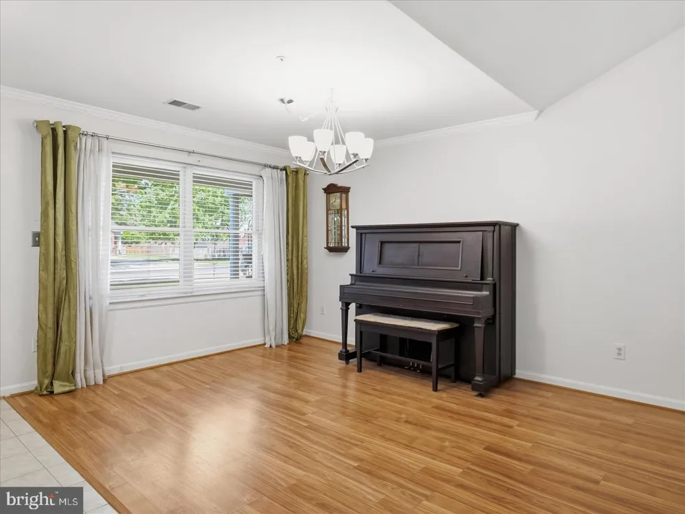 1604 LANGLEY DRIVE Hagerstown, MD 21740