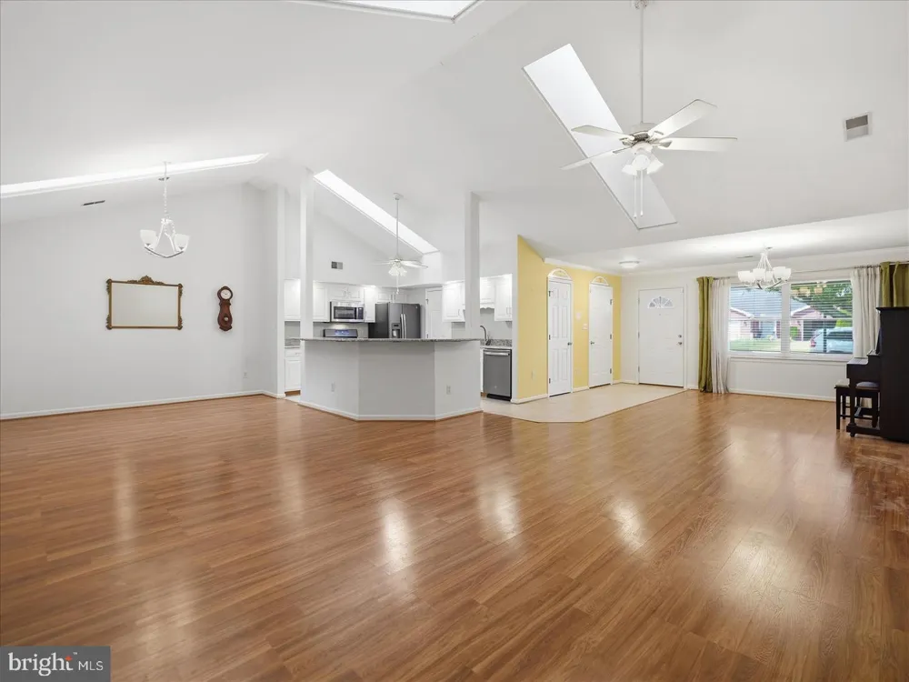 1604 LANGLEY DRIVE Hagerstown, MD 21740