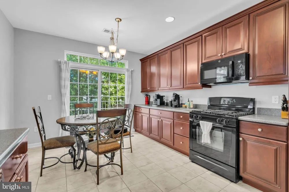 90 BRYCE LANE #911 Manahawkin, NJ 08050