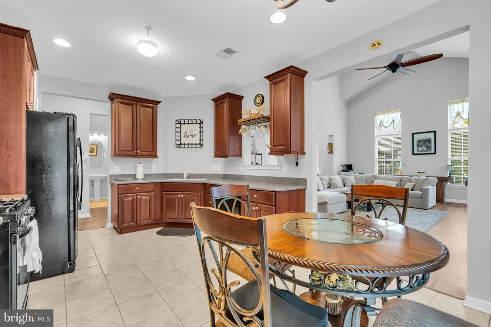 90 BRYCE LANE #911 Manahawkin, NJ 08050