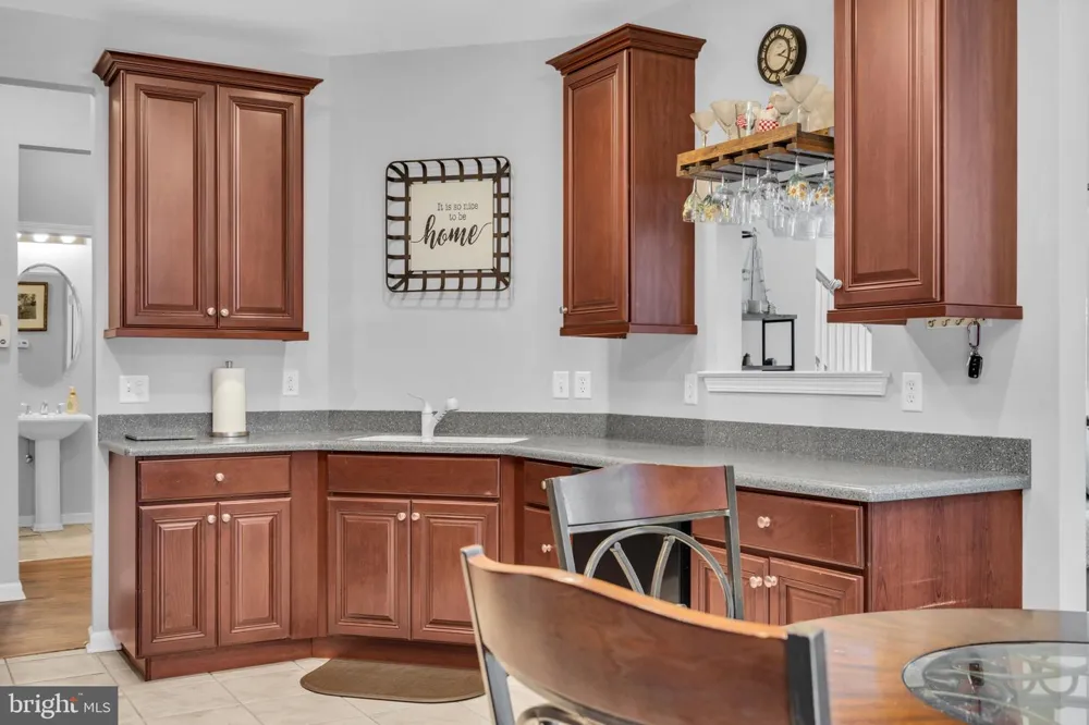 90 BRYCE LANE #911 Manahawkin, NJ 08050
