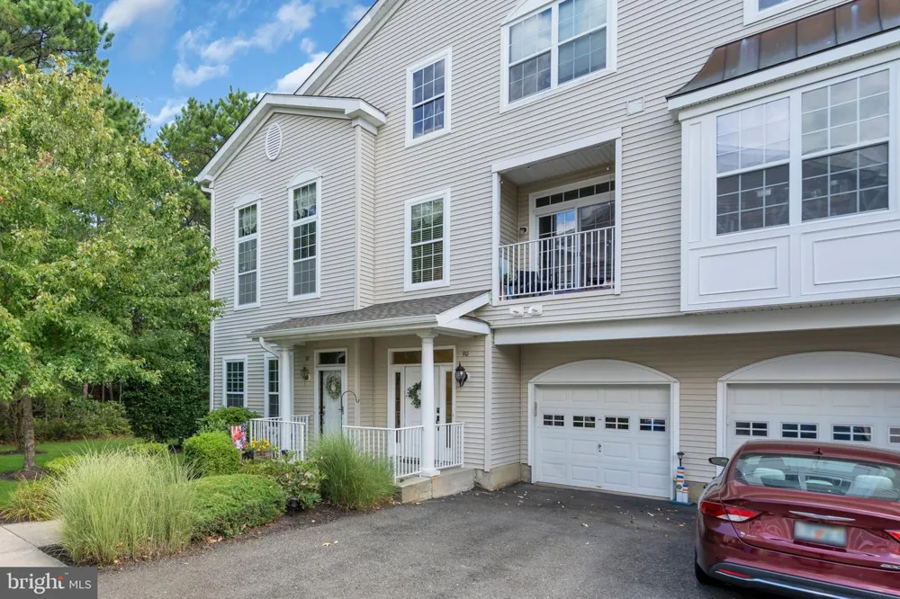 90 BRYCE LANE #911 Manahawkin, NJ 08050