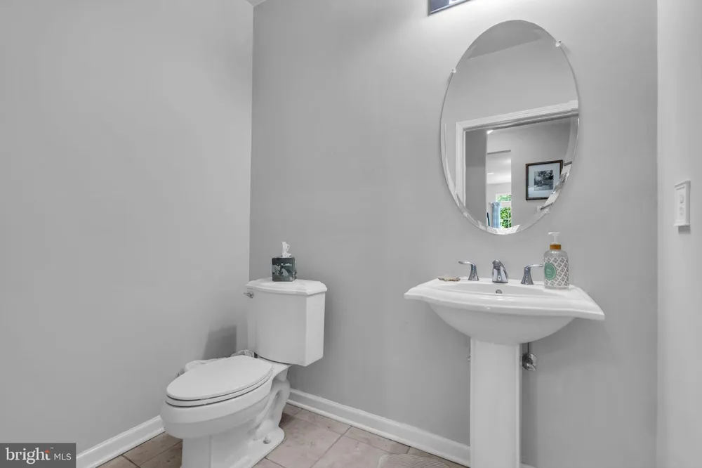 90 BRYCE LANE #911 Manahawkin, NJ 08050