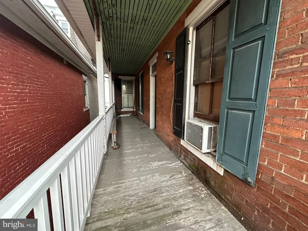 32 E BALTIMORE STREET Greencastle, PA 17225