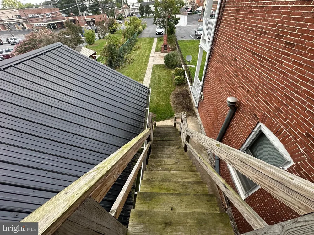 32 E BALTIMORE STREET Greencastle, PA 17225