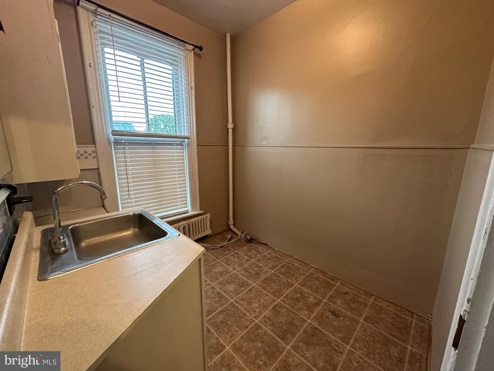 32 E BALTIMORE STREET Greencastle, PA 17225