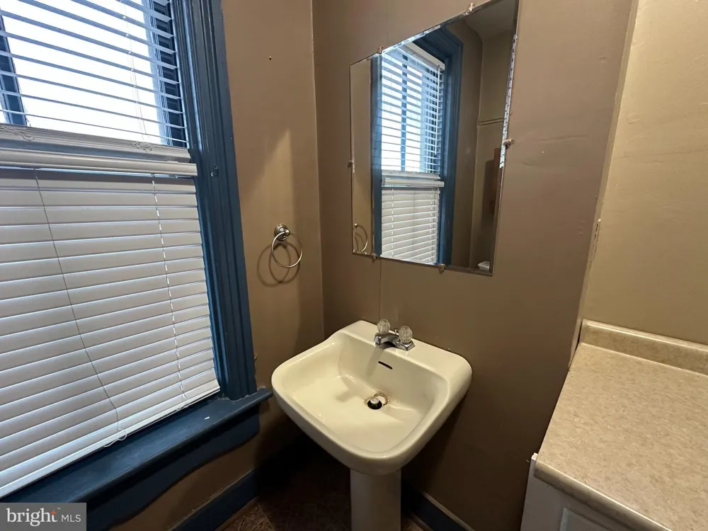 32 E BALTIMORE STREET Greencastle, PA 17225
