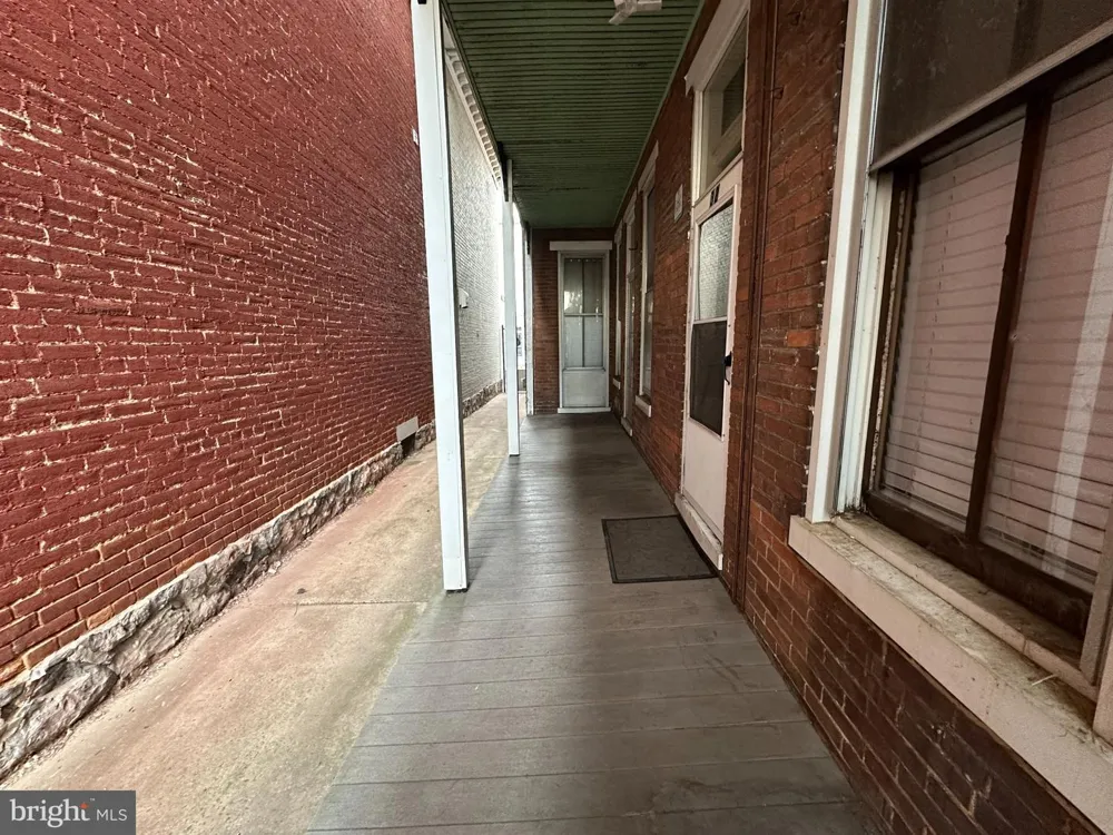 32 E BALTIMORE STREET Greencastle, PA 17225