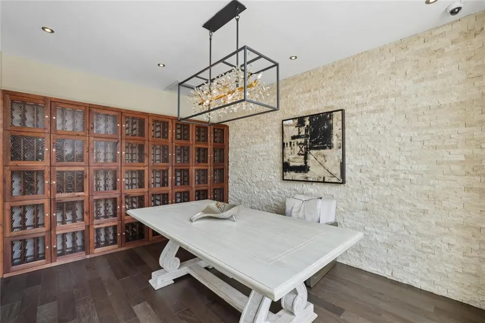 270 17th Street NW #1403 Atlanta, GA 30363