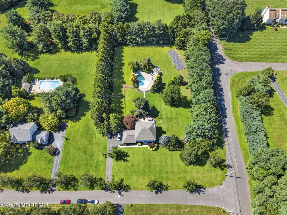 25 Tall Woods Drive Manalapan, NJ 07726