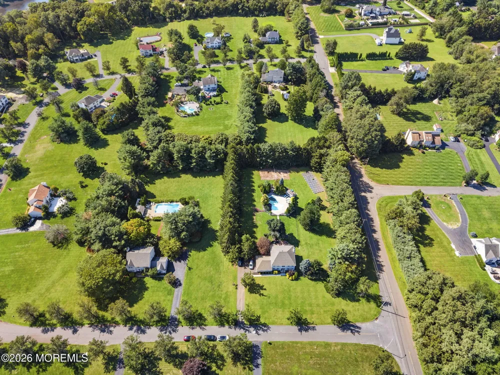 25 Tall Woods Drive Manalapan, NJ 07726