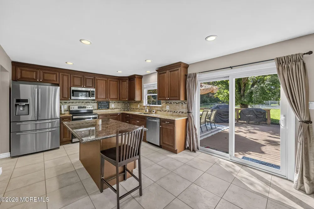 25 Tall Woods Drive Manalapan, NJ 07726