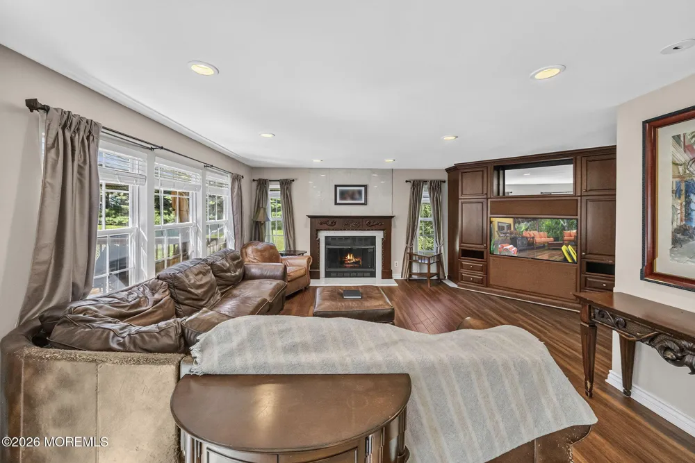 25 Tall Woods Drive Manalapan, NJ 07726
