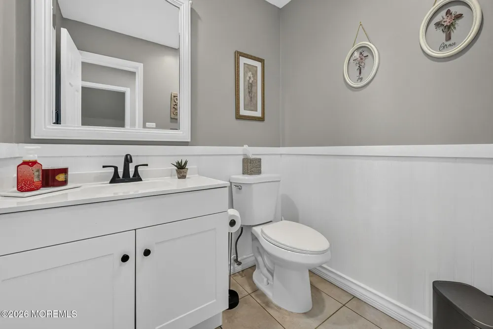 25 Tall Woods Drive Manalapan, NJ 07726