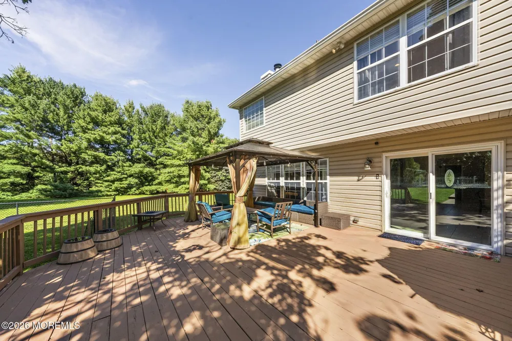 25 Tall Woods Drive Manalapan, NJ 07726