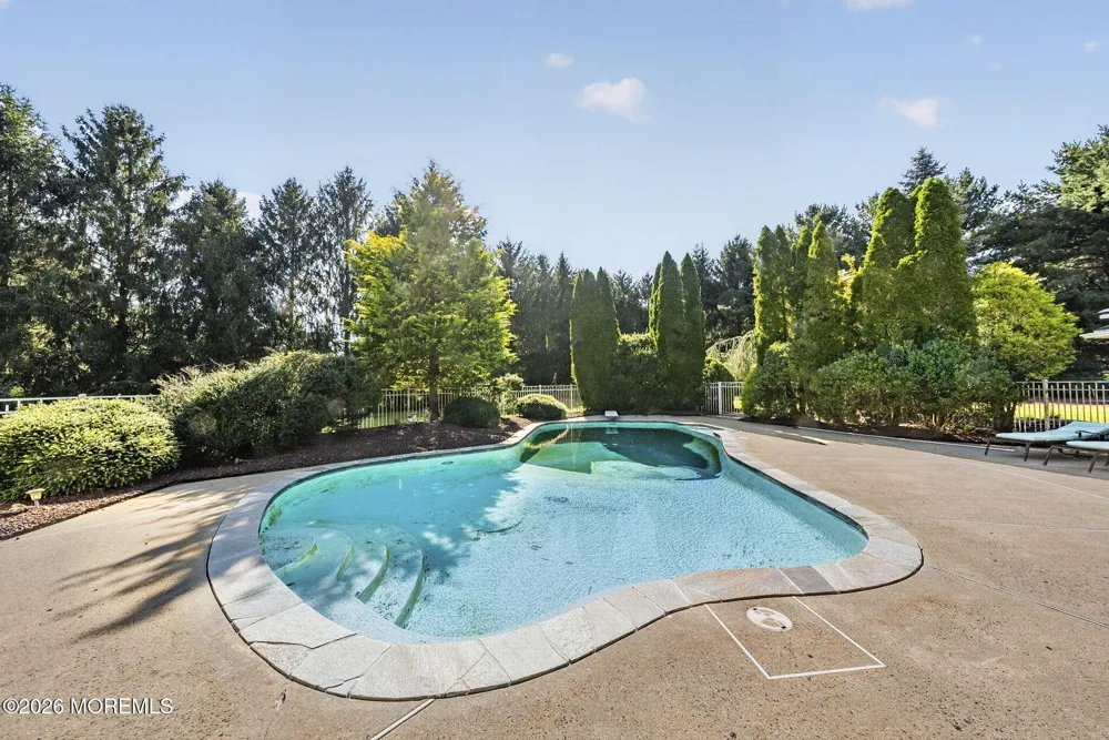 25 Tall Woods Drive Manalapan, NJ 07726