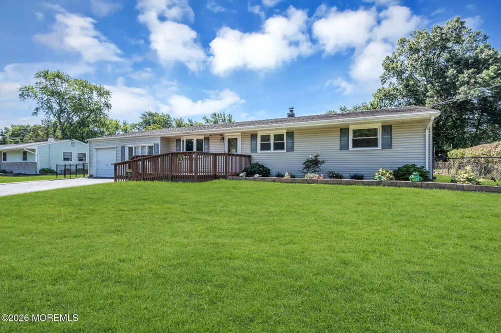 12 Carol Lane Howell, NJ 07731