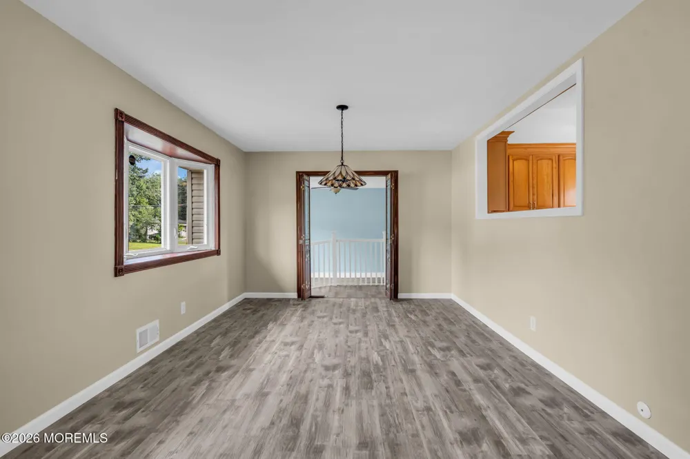 12 Carol Lane Howell, NJ 07731