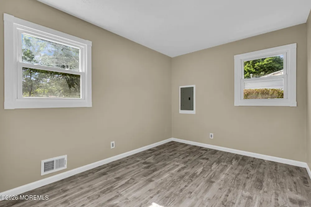 12 Carol Lane Howell, NJ 07731