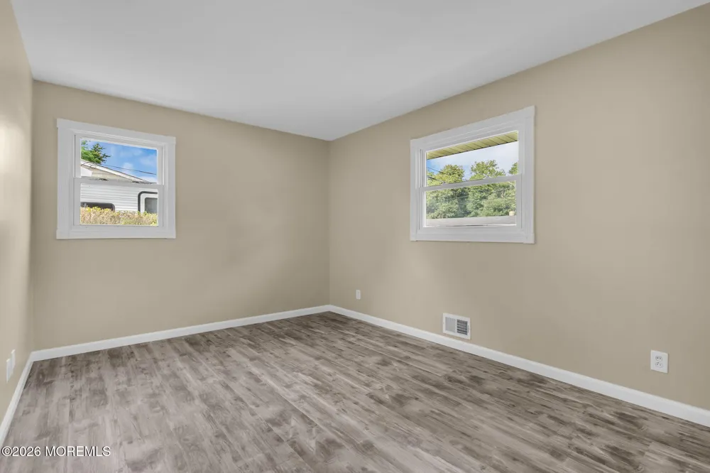 12 Carol Lane Howell, NJ 07731