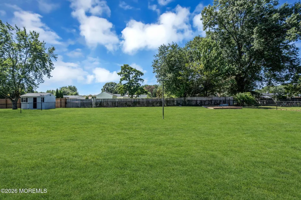 12 Carol Lane Howell, NJ 07731