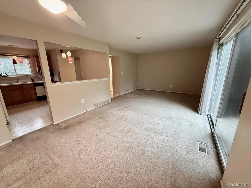 1920 Jan Court #29 Canton Charter Township, MI 48187