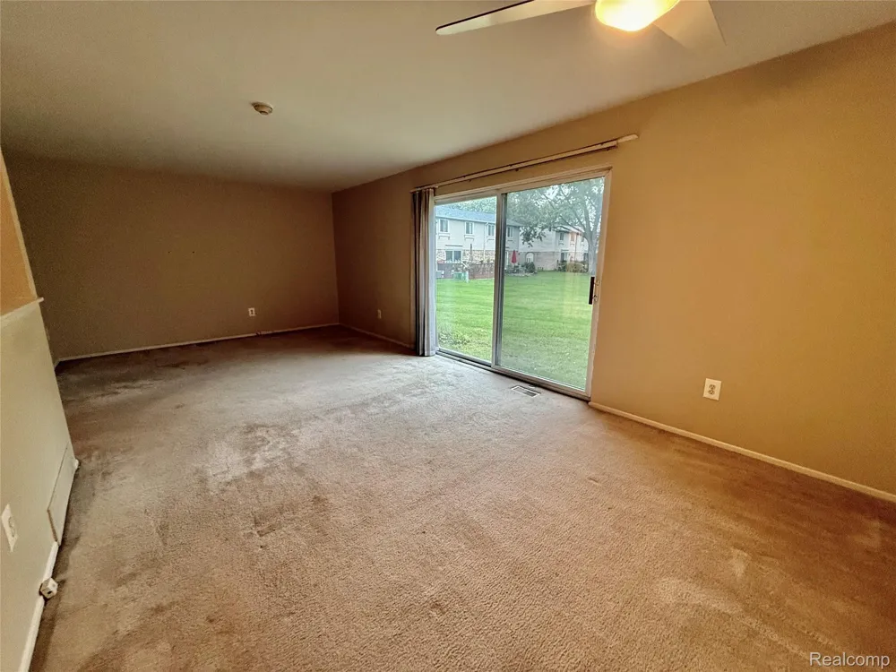 1920 Jan Court #29 Canton Charter Township, MI 48187