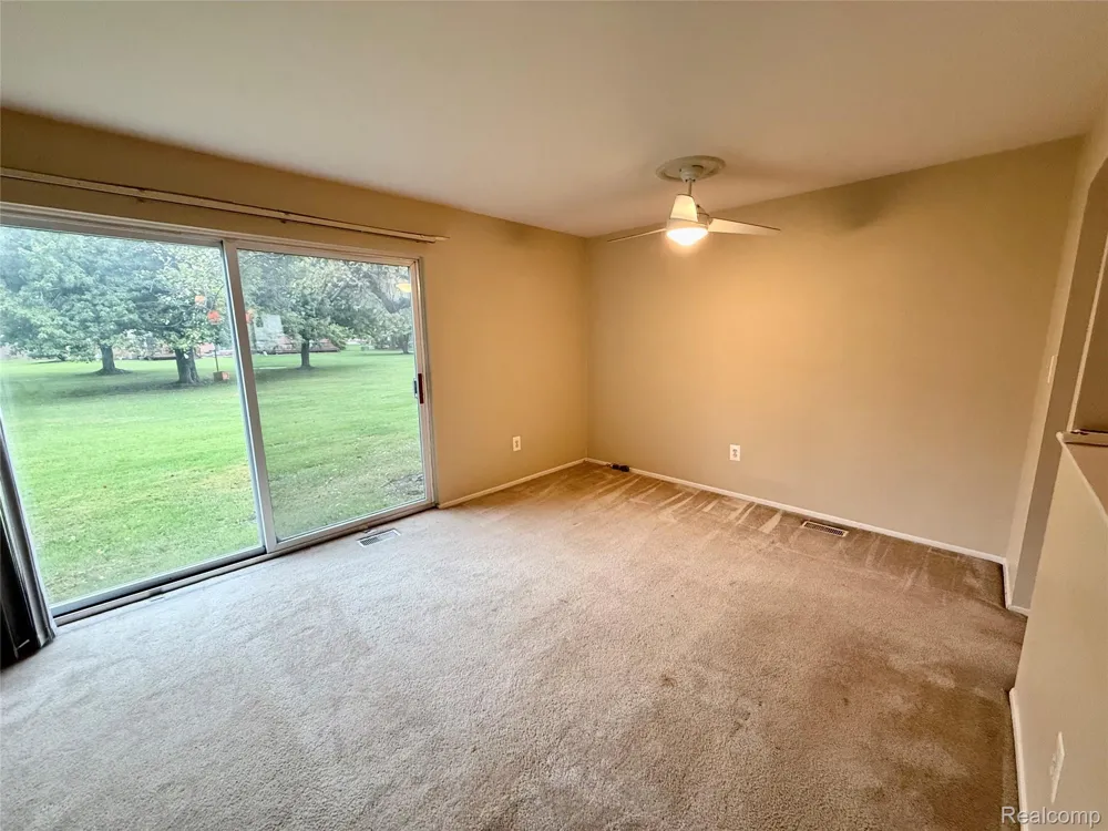 1920 Jan Court #29 Canton Charter Township, MI 48187