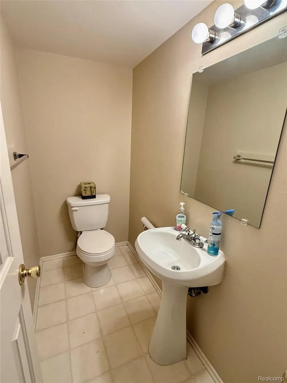 1920 Jan Court #29 Canton Charter Township, MI 48187
