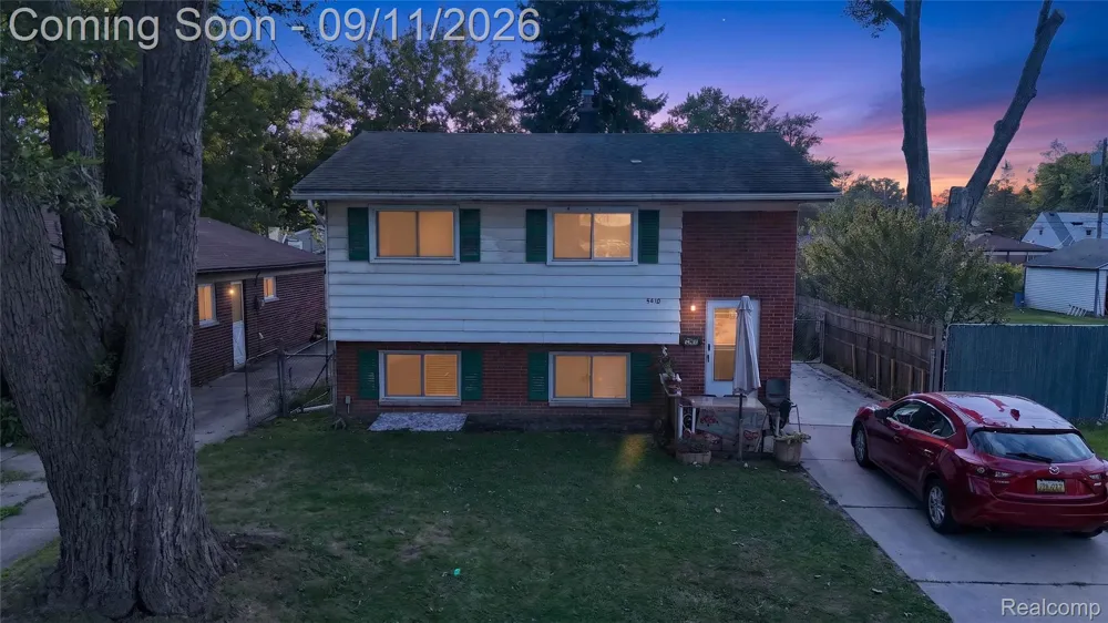 5418 Harding Street Dearborn Heights City, MI 48125