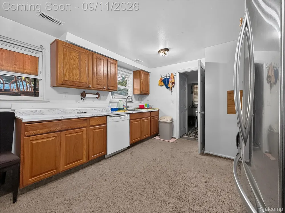 5418 Harding Street Dearborn Heights City, MI 48125