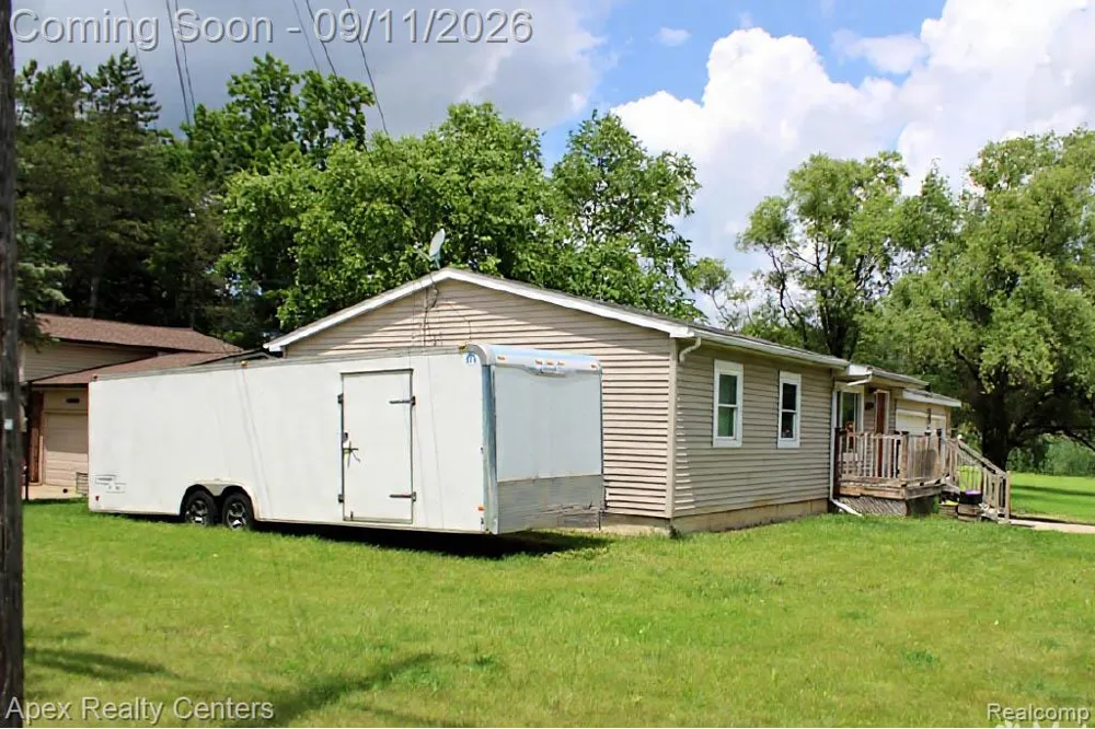 10530 Parshall Avenue White Lake Charter Township, MI 48386