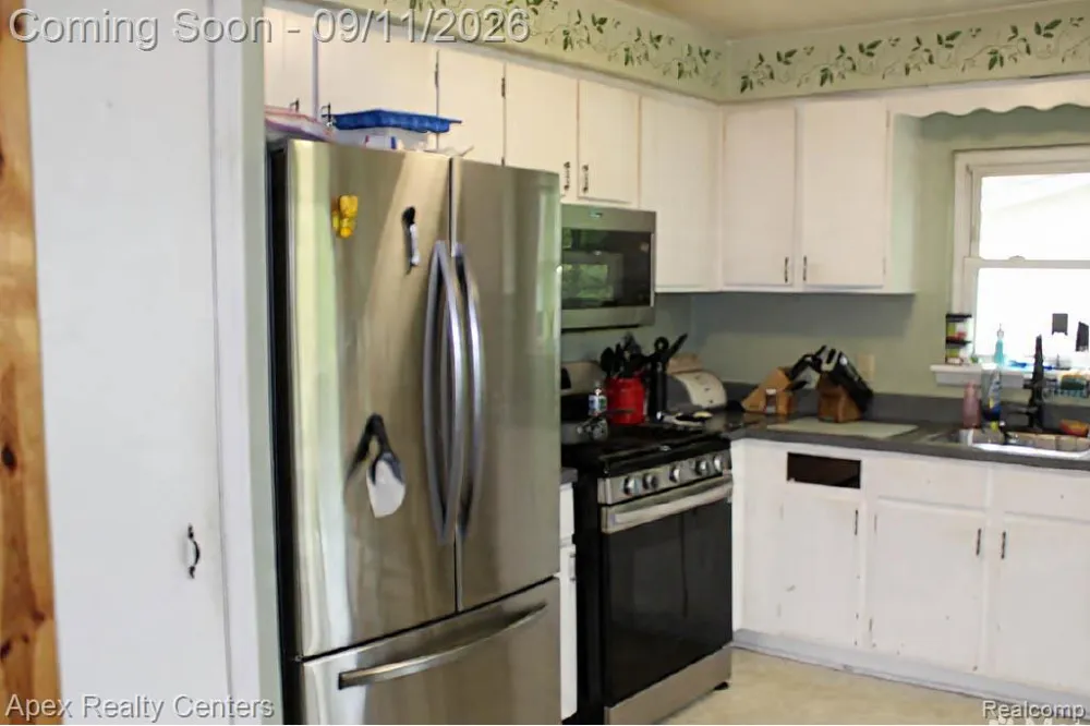 10530 Parshall Avenue White Lake Charter Township, MI 48386
