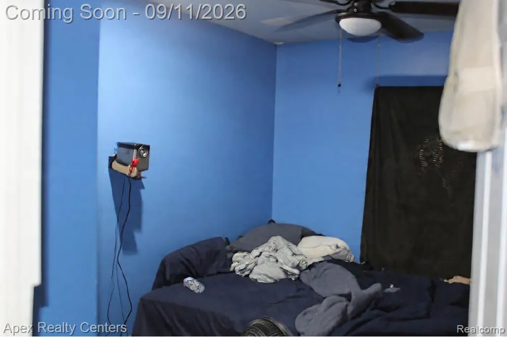 10530 Parshall Avenue White Lake Charter Township, MI 48386