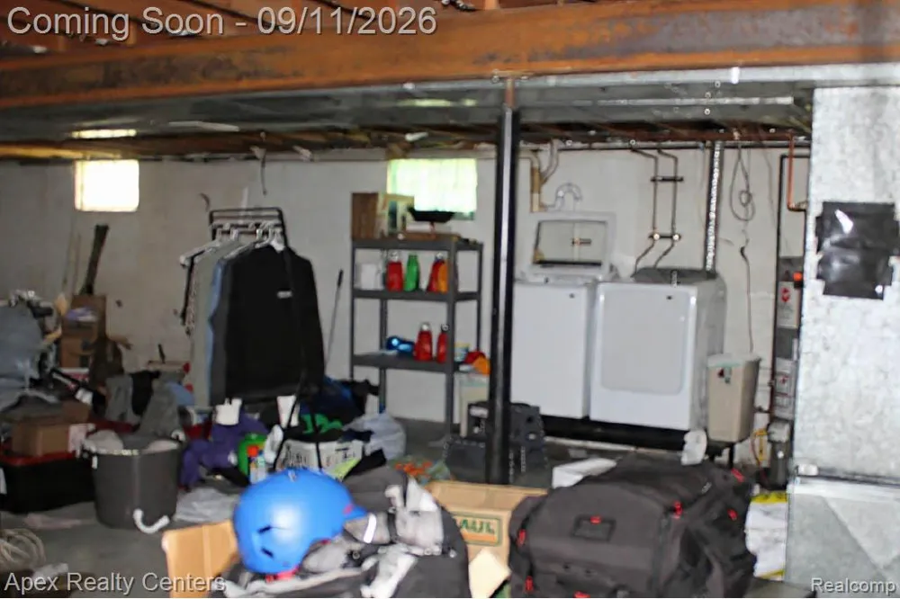 10530 Parshall Avenue White Lake Charter Township, MI 48386