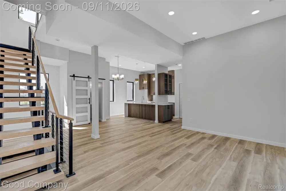 161 Gladstone Street Detroit City, MI 48202
