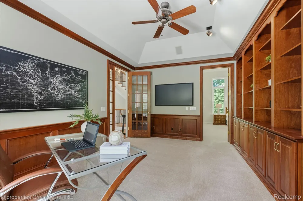 22853 Saint Andrews Drive Lyon Charter Township, MI 48178