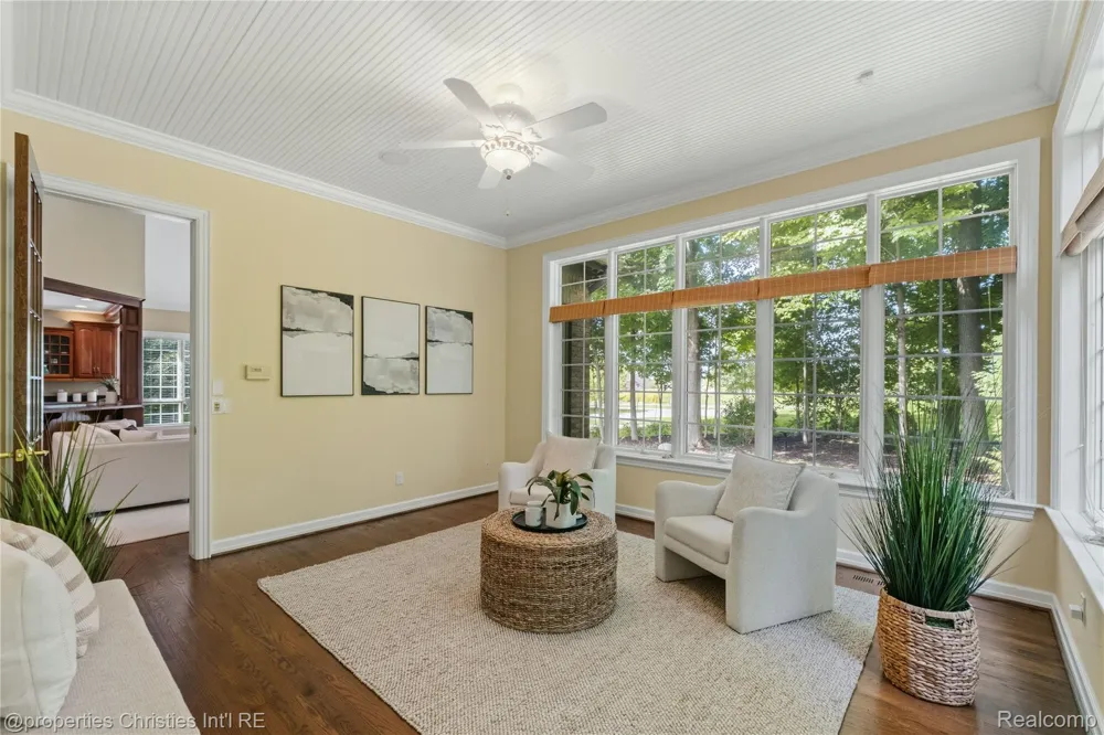 22853 Saint Andrews Drive Lyon Charter Township, MI 48178