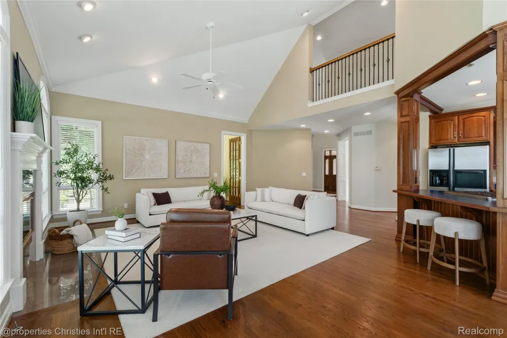 22853 Saint Andrews Drive Lyon Charter Township, MI 48178