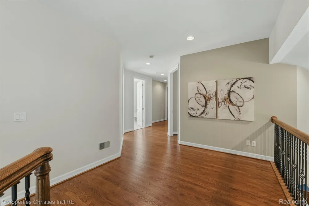22853 Saint Andrews Drive Lyon Charter Township, MI 48178