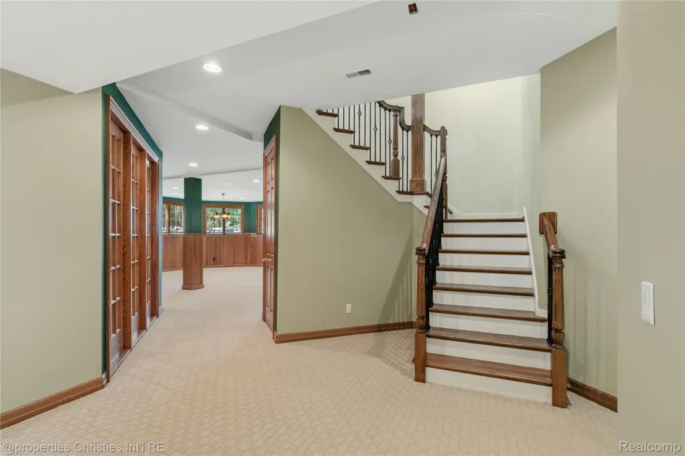 22853 Saint Andrews Drive Lyon Charter Township, MI 48178