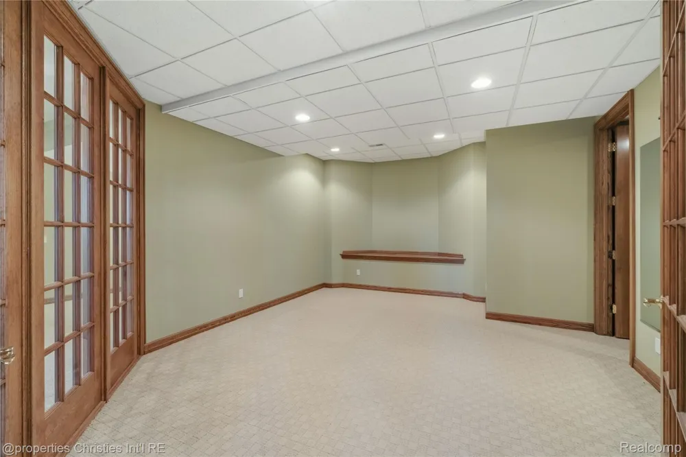 22853 Saint Andrews Drive Lyon Charter Township, MI 48178