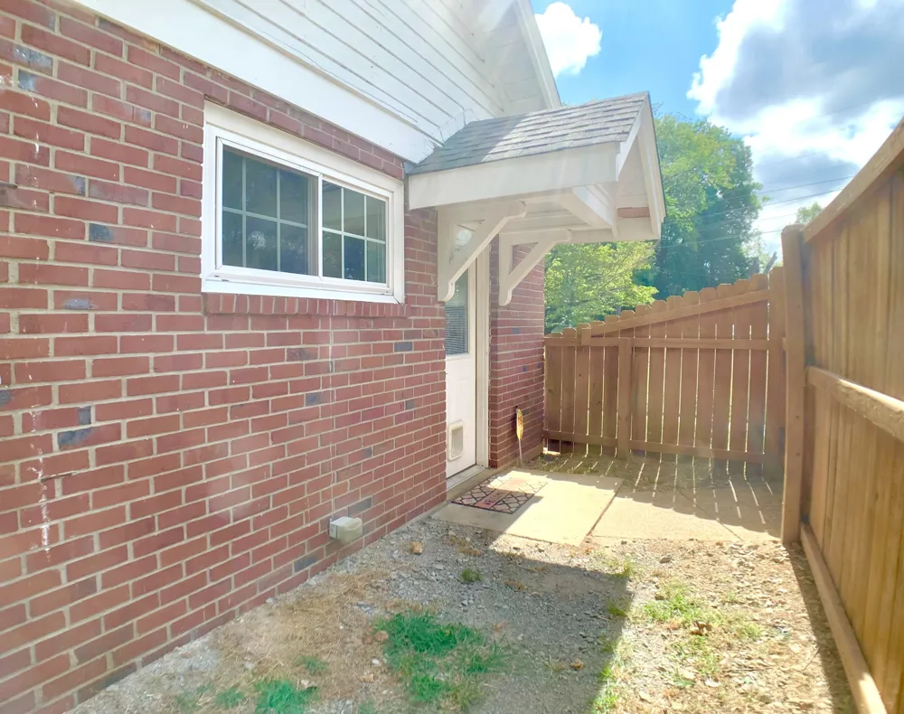 135 Antioch Rd Clarksville, TN 37040