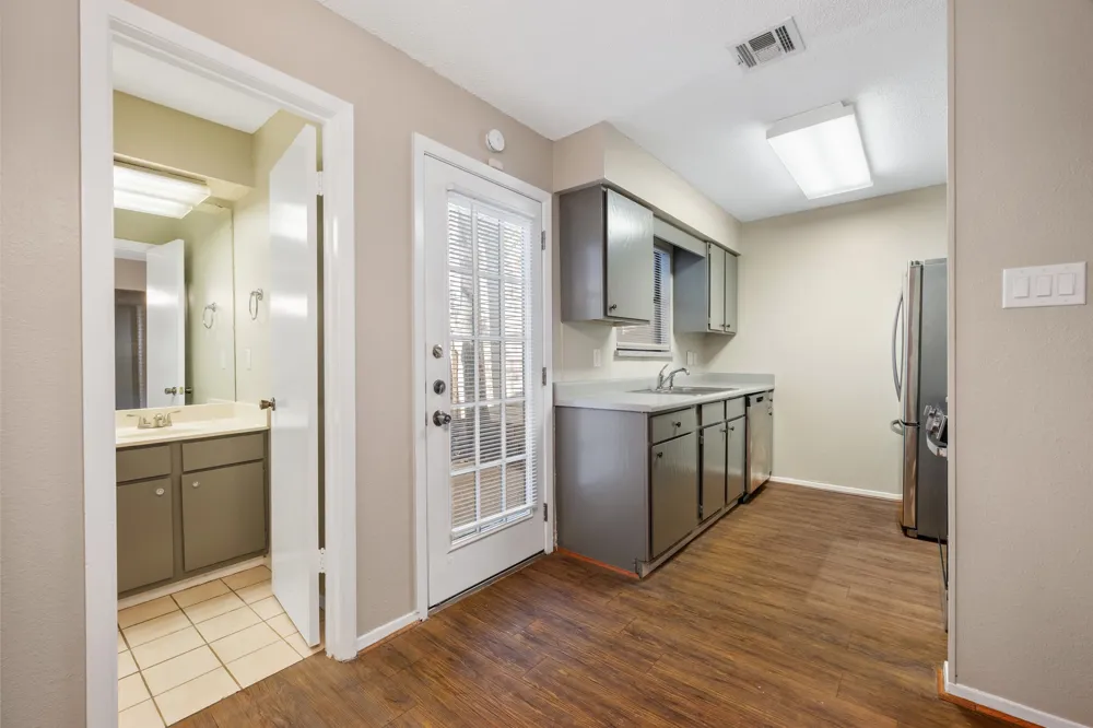 8400 Jamestown Drive #426 Austin, TX 78758
