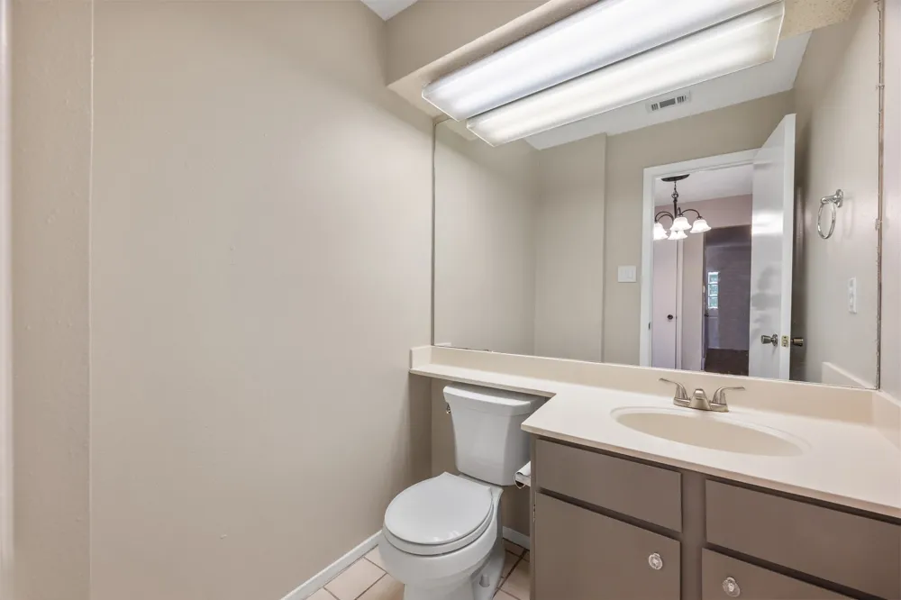 8400 Jamestown Drive #426 Austin, TX 78758