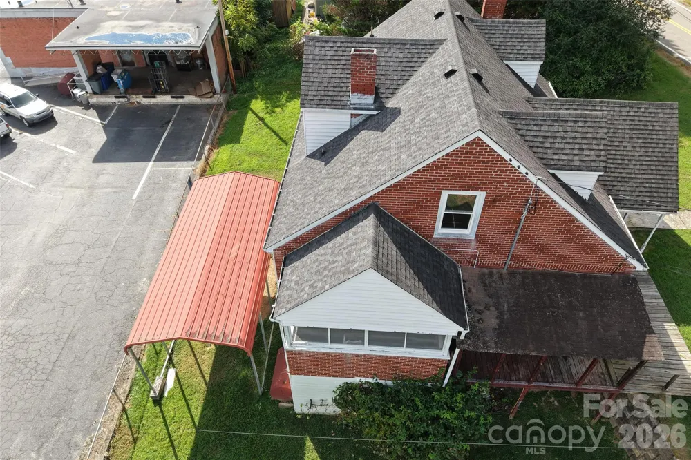 164 Mitchell Avenue Bakersville, NC 28705